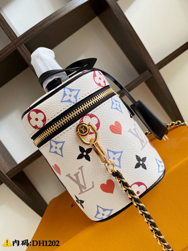 LOV2 Bags - Luxurious Bags  2678