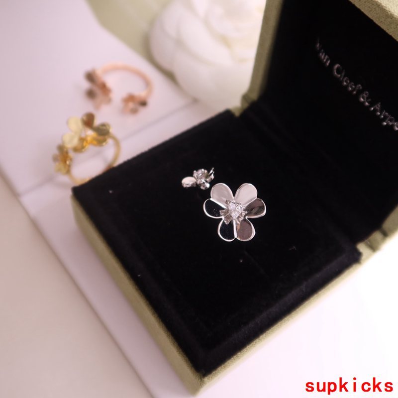 Van Cleef & Arples Jewelry