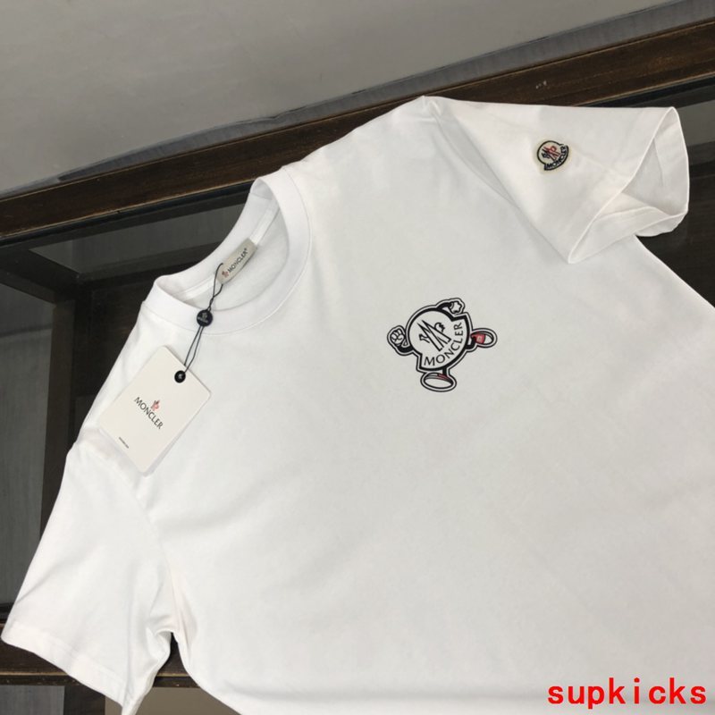 Moncler Luxury Cloth