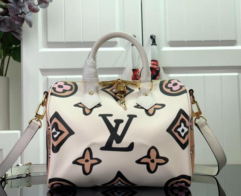Chloe’s Picks - LOV Bags - 2209