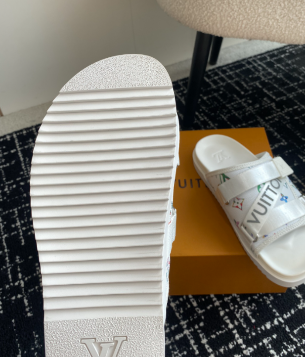 Chloe’s Picks - LOV Men Shoes - 115