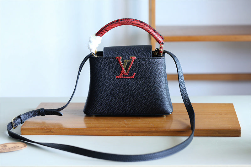 I W Fashion Lu-Vi bags - 8347