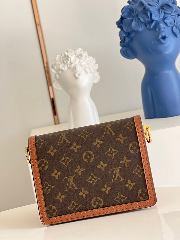 I W Fashion Lu-Vi bags - 17139