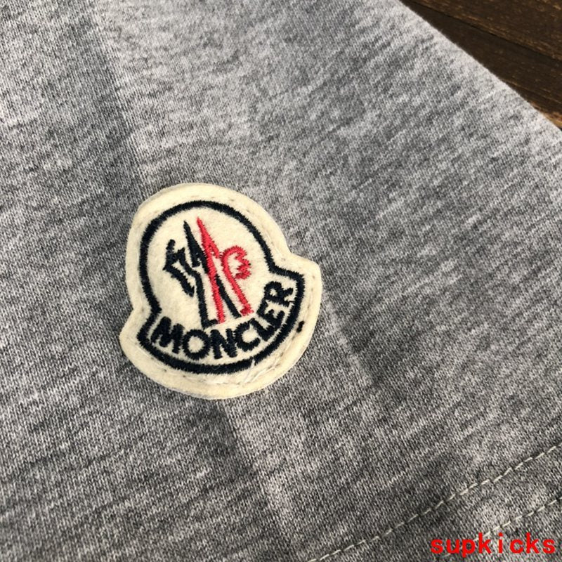 Moncler Luxury Cloth