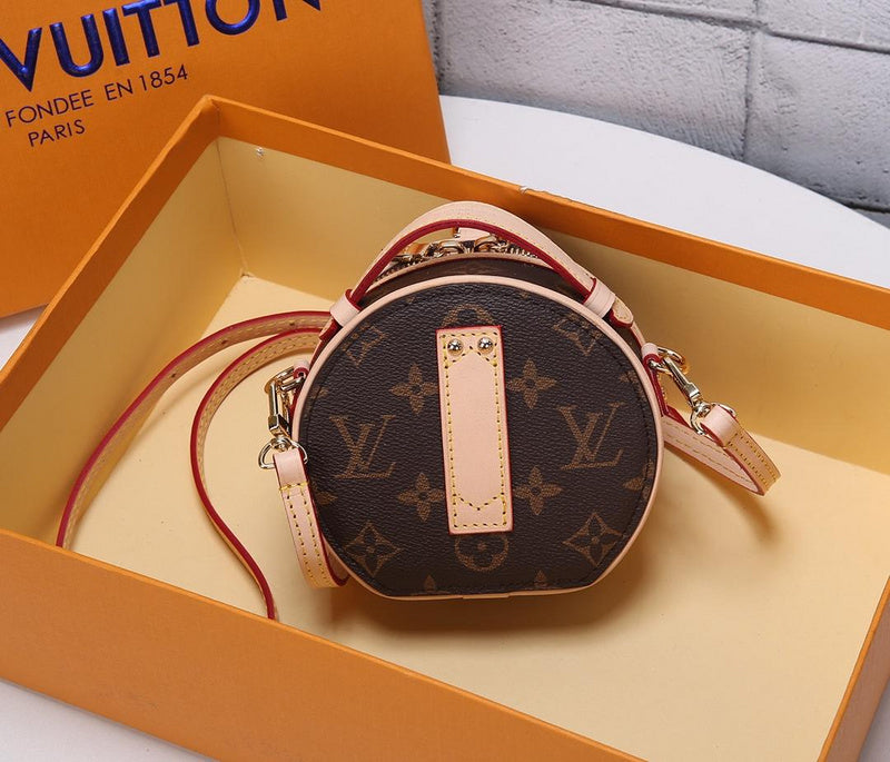 I W Fashion Lu-Vi bags - 17842