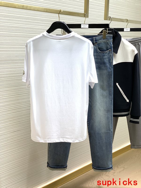 Moncler Luxury Cloth