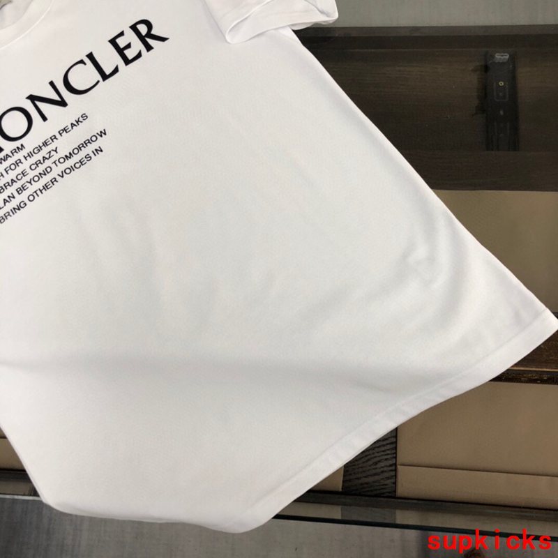 Moncler Luxury Cloth