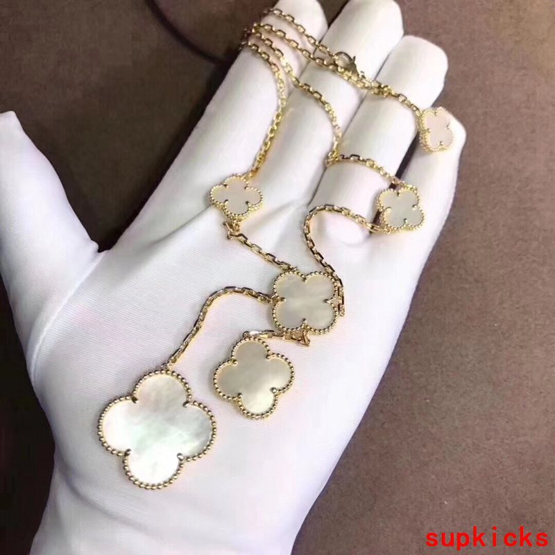 Van Cleef & Arples Jewelry