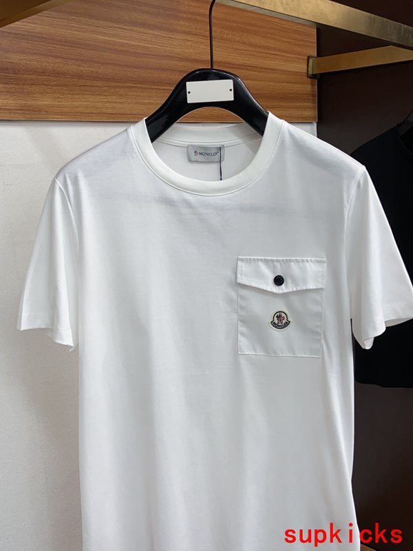 Moncler Luxury Cloth