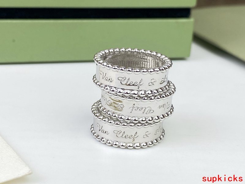 Van Cleef & Arples Jewelry