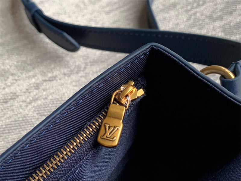 PHA - LOV Bags - 437