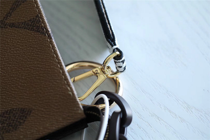 I W Fashion Lu-Vi bags - 8392
