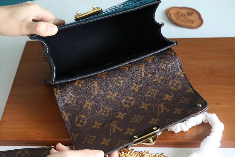 I W Fashion Lu-Vi bags - 8683