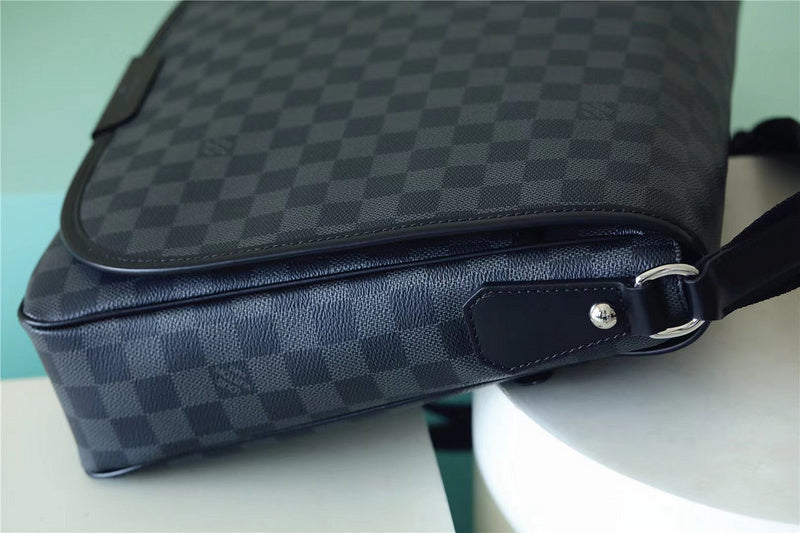 I W Fashion Lu-Vi bags - 10317