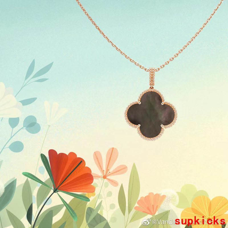 Van Cleef & Arples Jewelry
