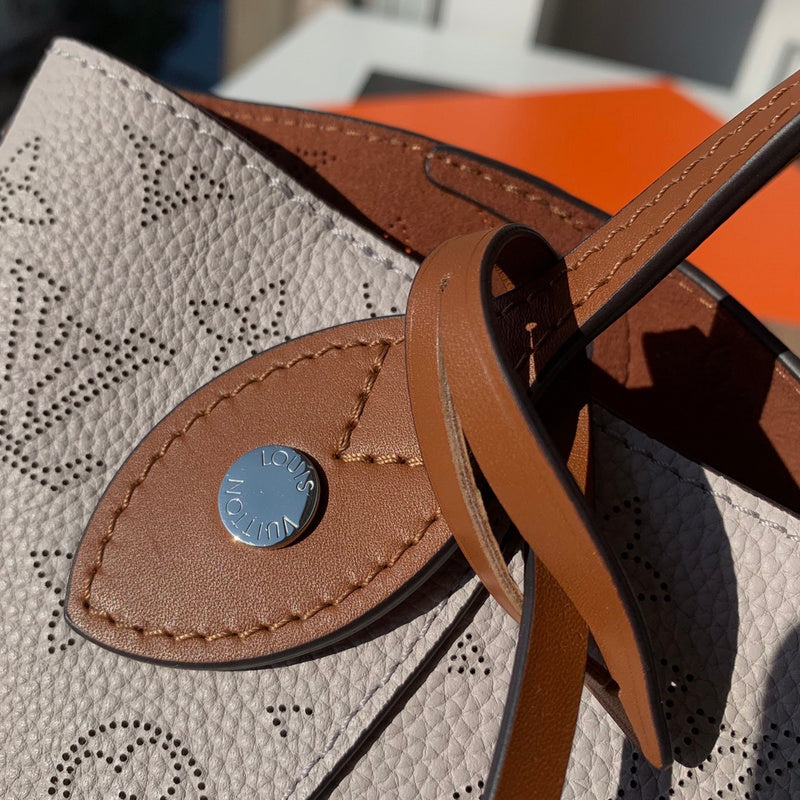 LOV2 Bags - Luxurious Bags  991