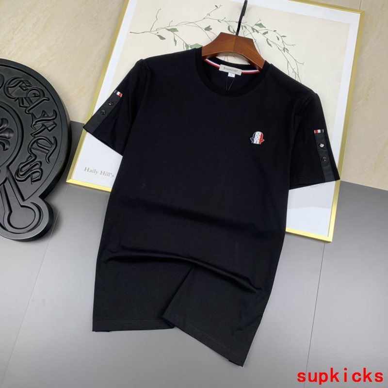 Moncler Luxury Cloth