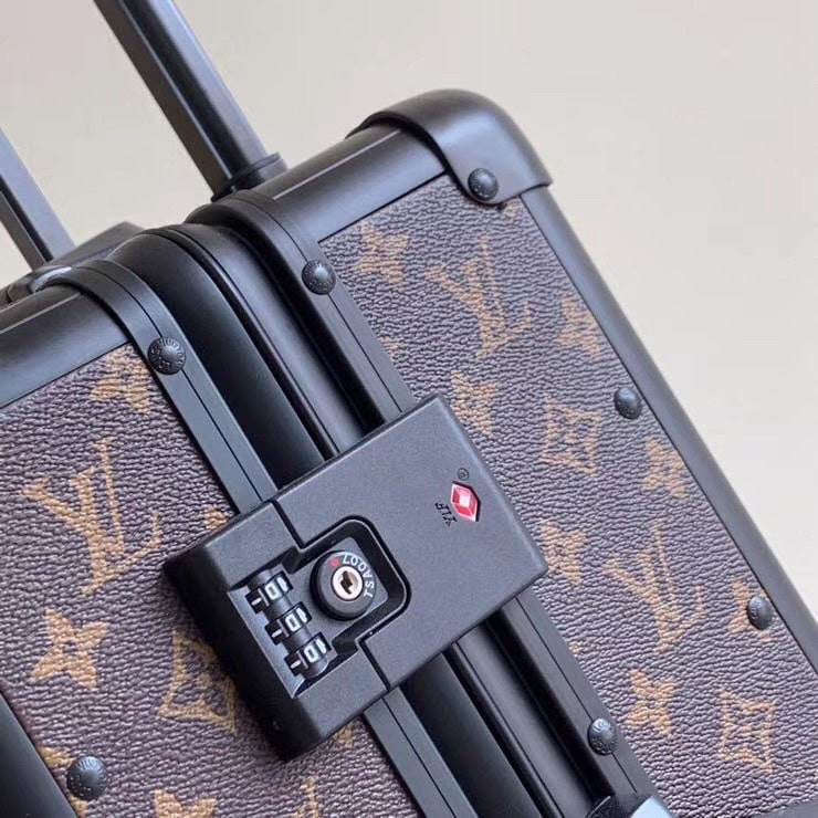 I W Fashion Lu-Vi bags - 11386