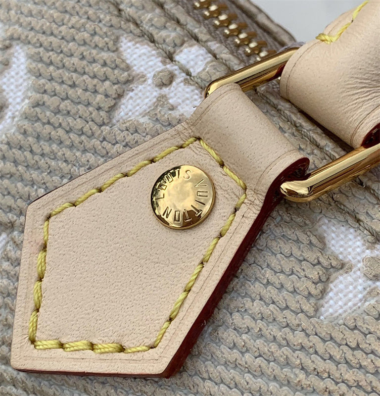 PHA - LOV Bags - 581