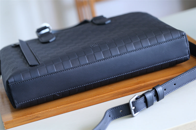 I W Fashion Lu-Vi bags - 9827