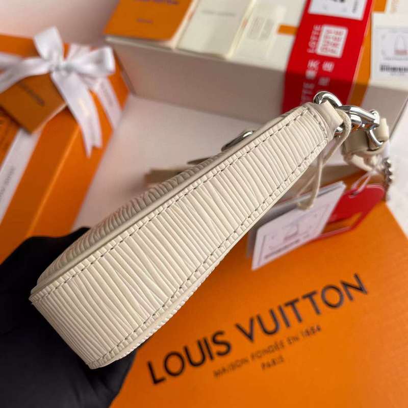 LOV2 Bags - Luxurious Bags  614