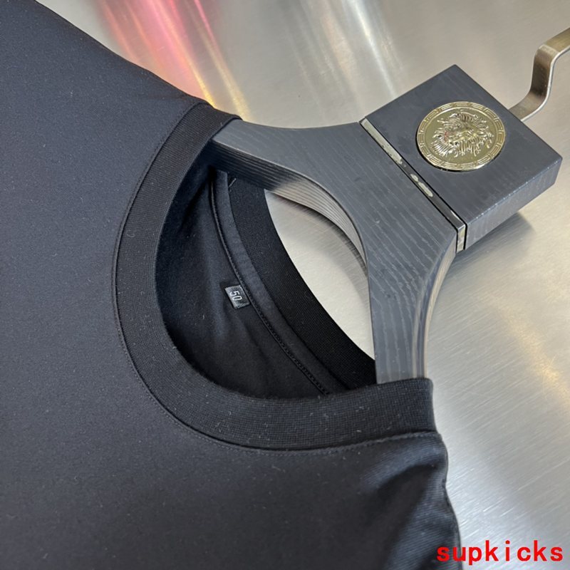 Moncler Luxury Cloth