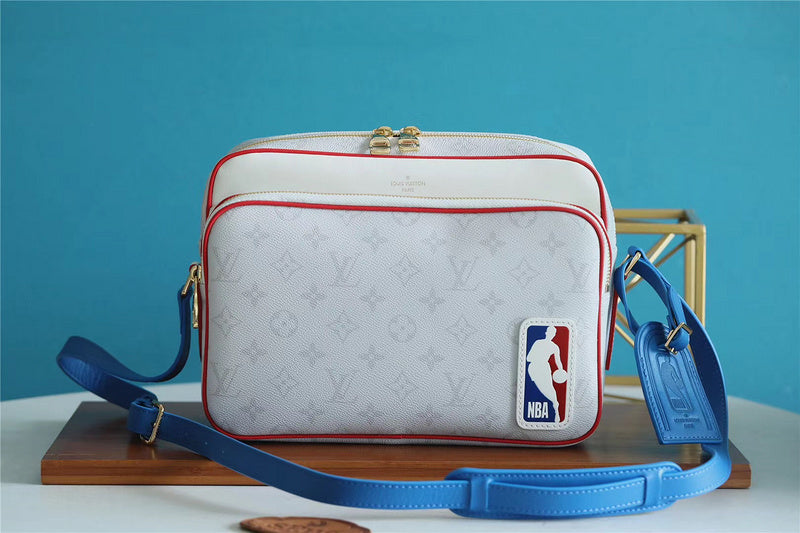 I W Fashion Lu-Vi bags - 10310