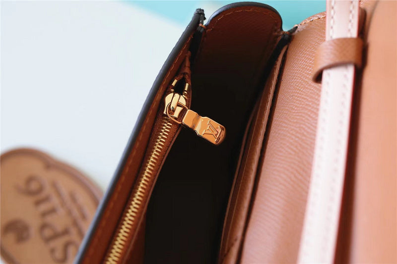 I W Fashion Lu-Vi bags - 8798