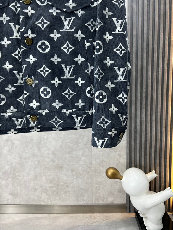 Louis Vuittion Luxury Clothes