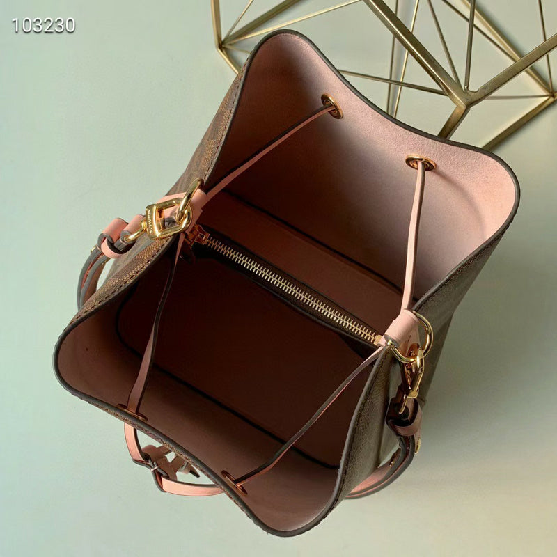 I W Fashion Lu-Vi bags - 17225