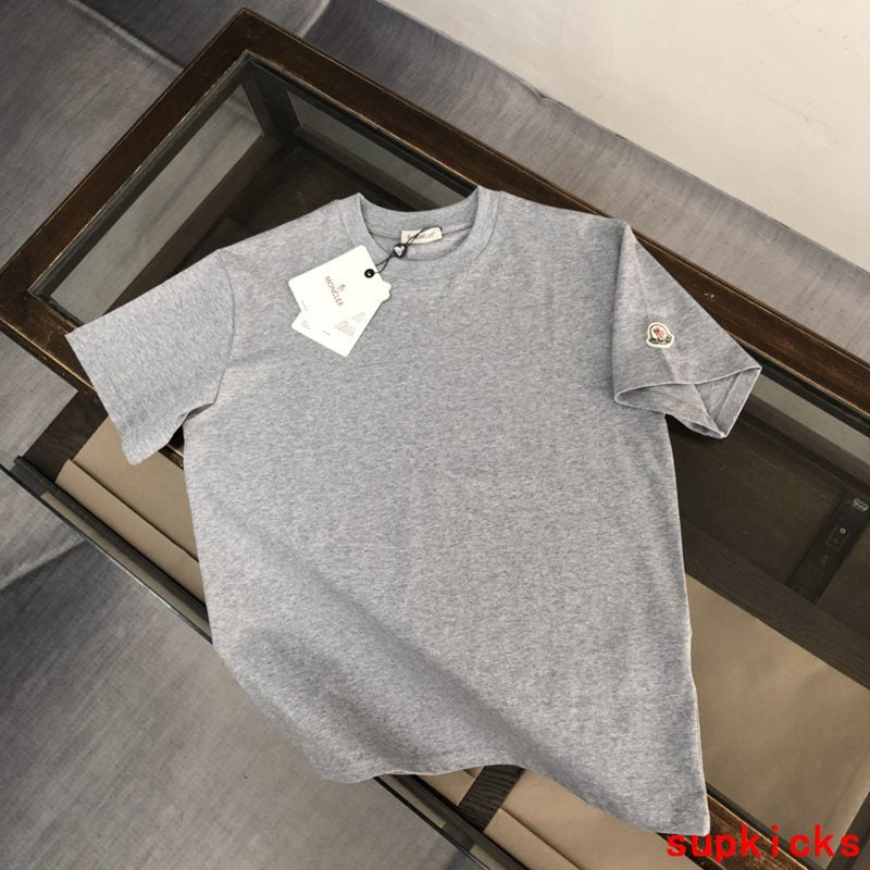 Moncler Luxury Cloth