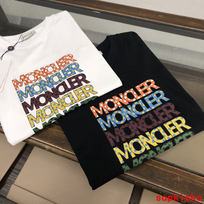 Moncler Luxury Cloth