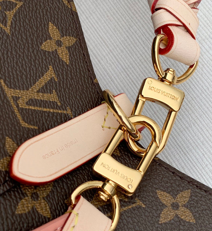 I W Fashion Lu-Vi bags - 17751