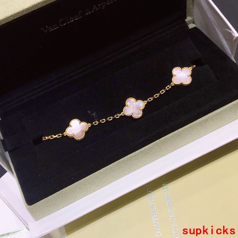 Van Cleef & Arples Jewelry