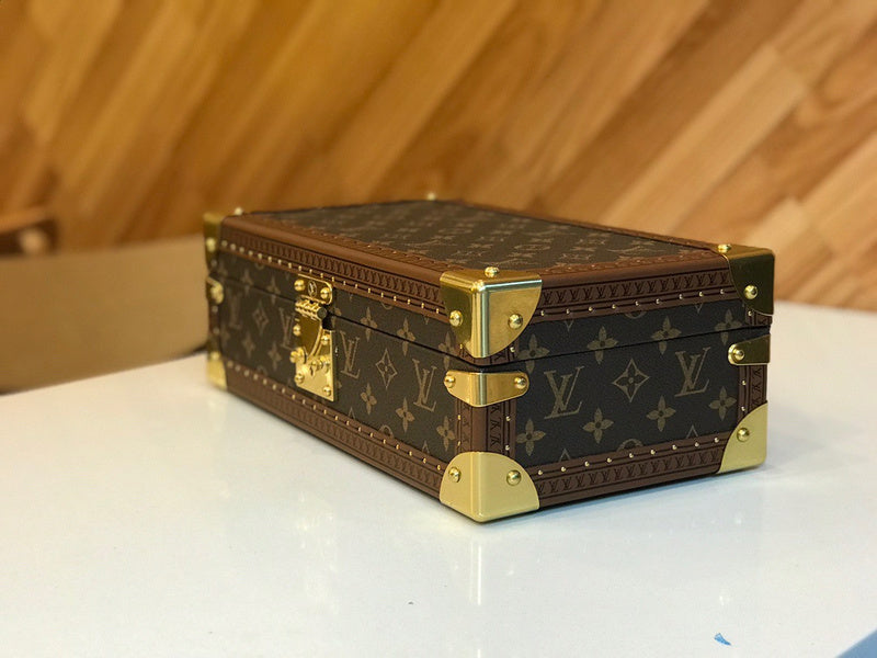 I W Fashion Lu-Vi bags - 9499