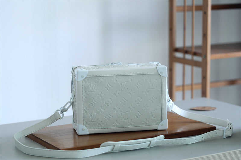 I W Fashion Lu-Vi bags - 10185