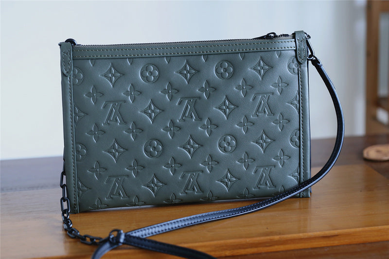 I W Fashion Lu-Vi bags - 10479