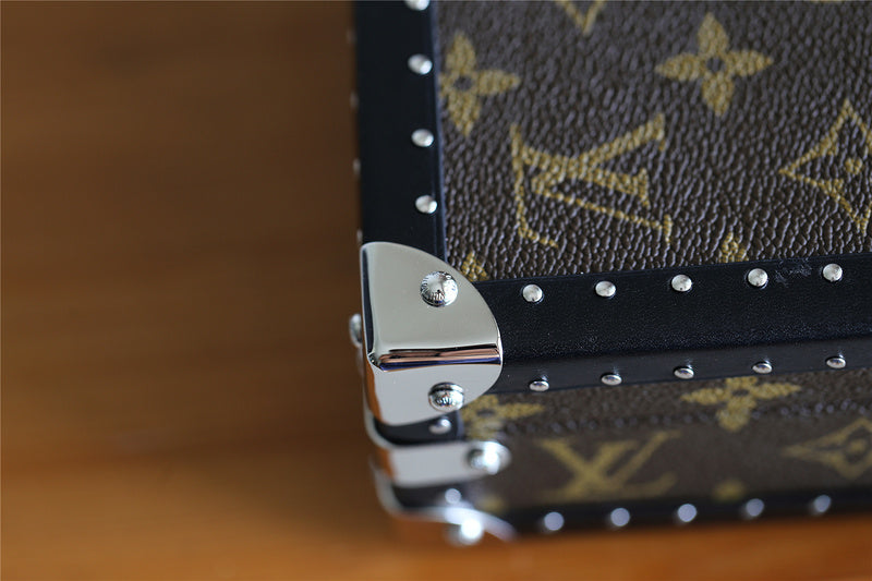 I W Fashion Lu-Vi bags - 10188