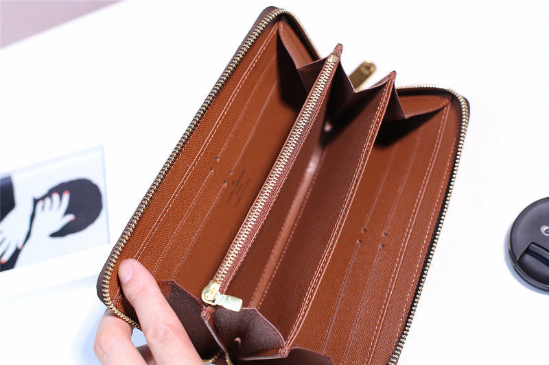 I W Fashion Lu-Vi bags - 10874