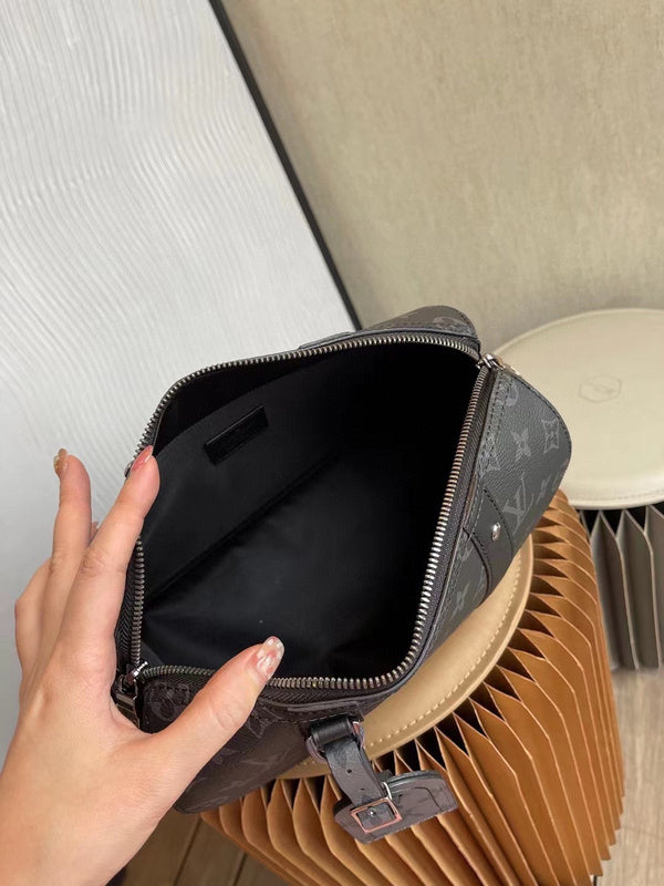 I W Fashion Lu-Vi bags - 17066