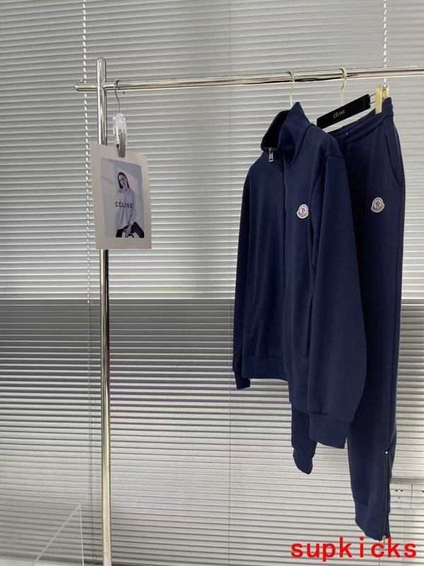 Moncler Luxury Cloth