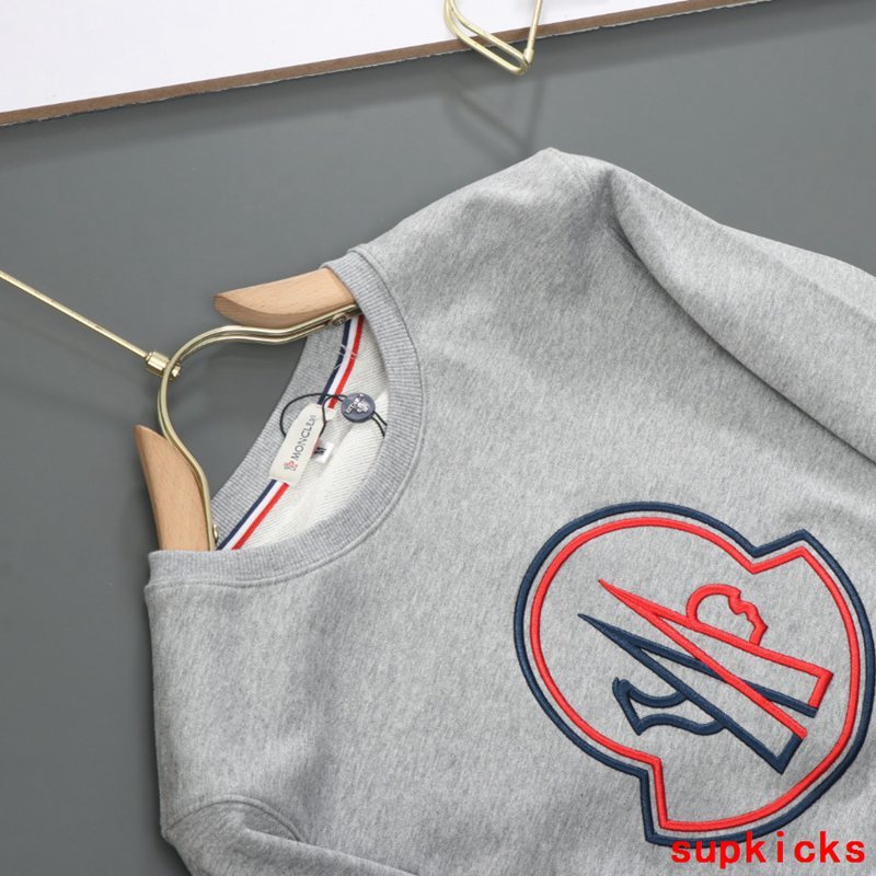Moncler Luxury Cloth