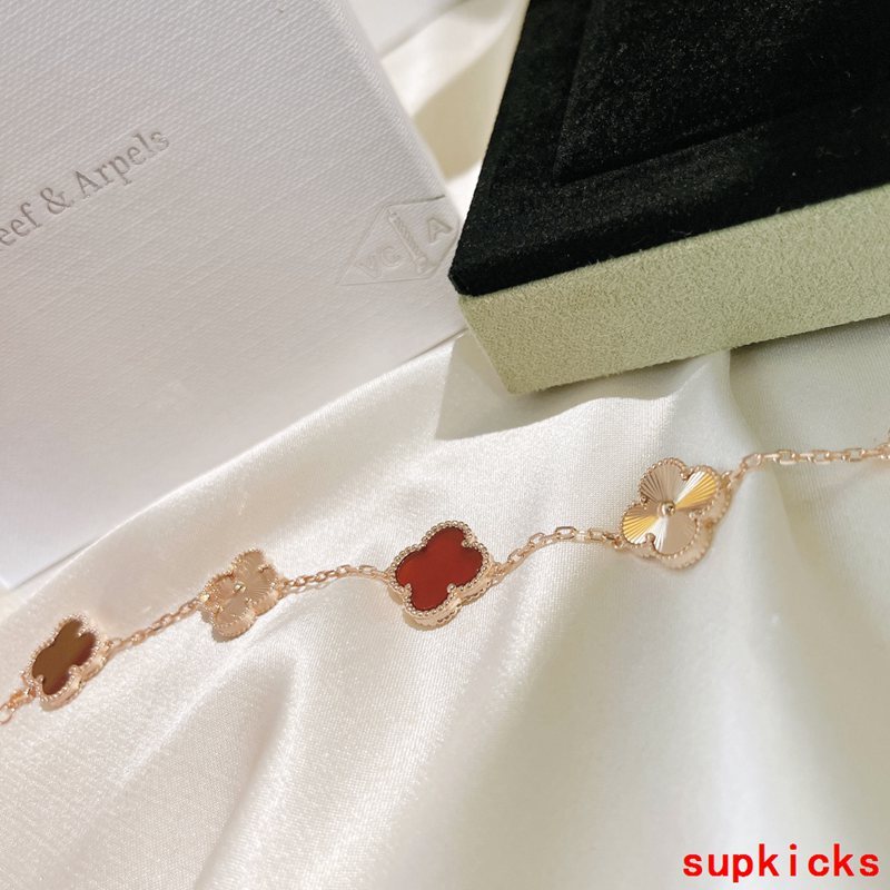 Van Cleef & Arples Jewelry