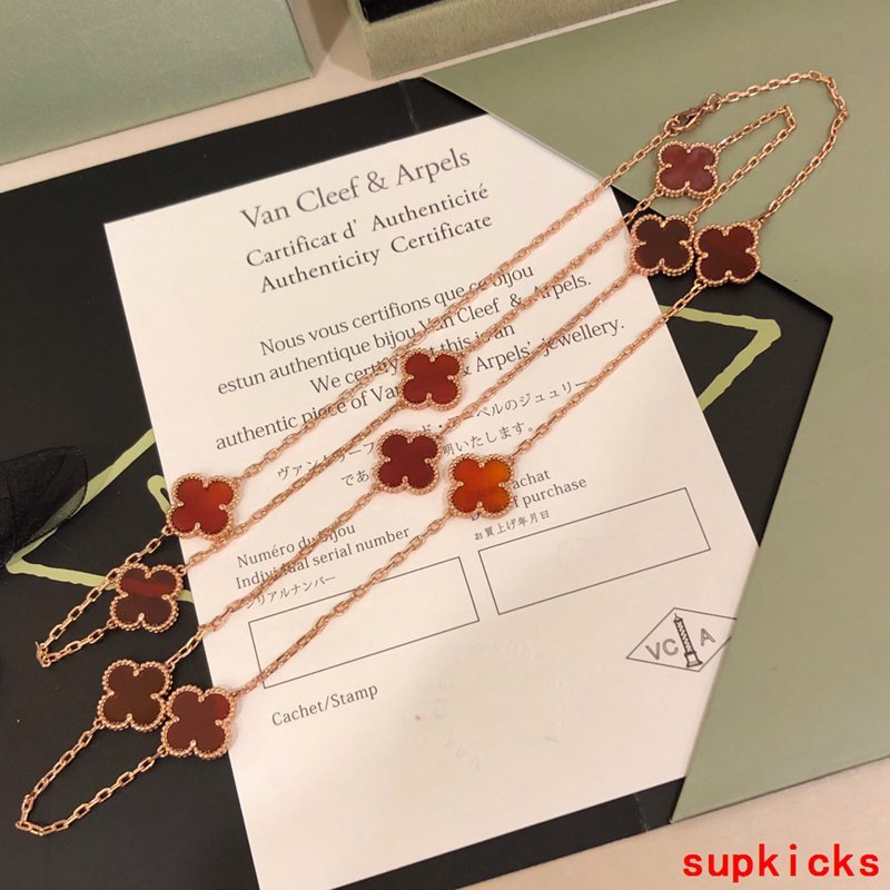 Van Cleef & Arples Jewelry