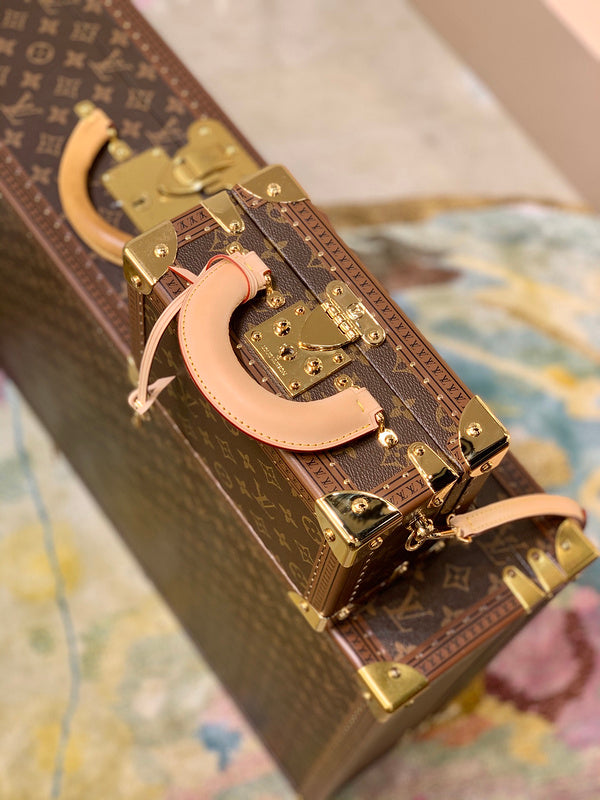 I W Fashion Lu-Vi Bags - 16701