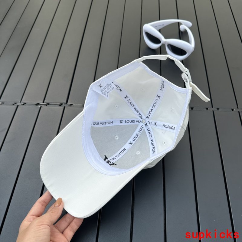 Louis Vuitton Luxury Cap