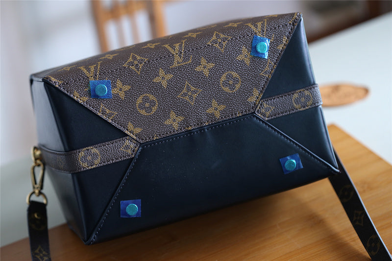 I W Fashion Lu-Vi bags - 8181