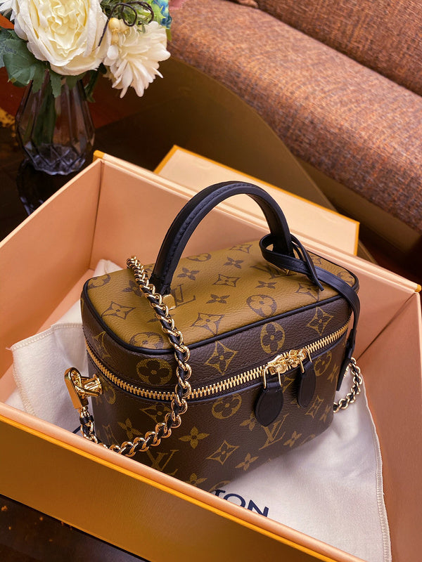 I W Fashion Lu-Vi bags - 17182