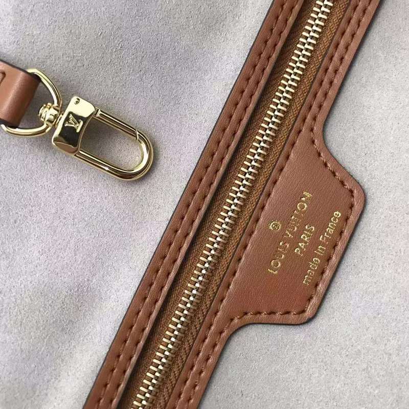 LOV2 Bags - Luxurious Bags  439