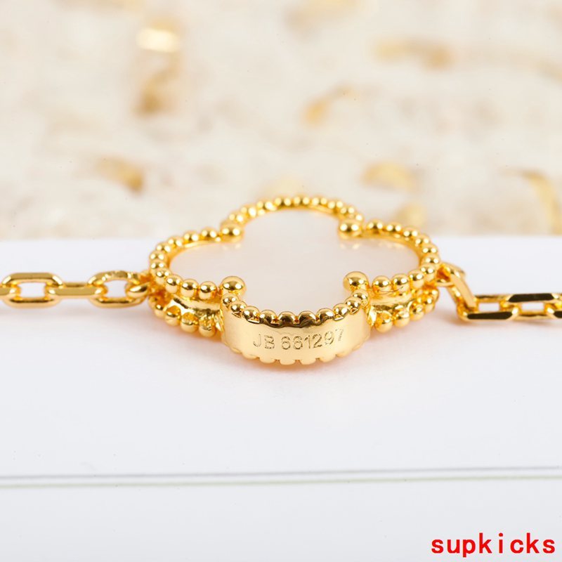 Van Cleef & Arples Jewelry